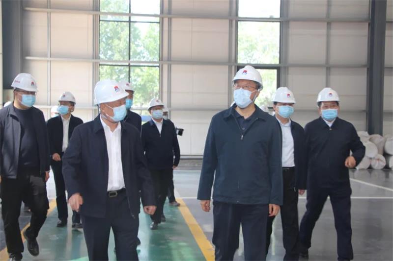 省人大常委會黨組副書記、副主任馬懿帶隊(duì)到義瑞新材調(diào)研指導(dǎo)